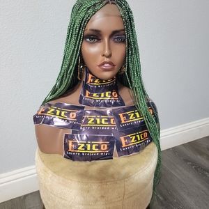 Meet your Posher, Emmanuela